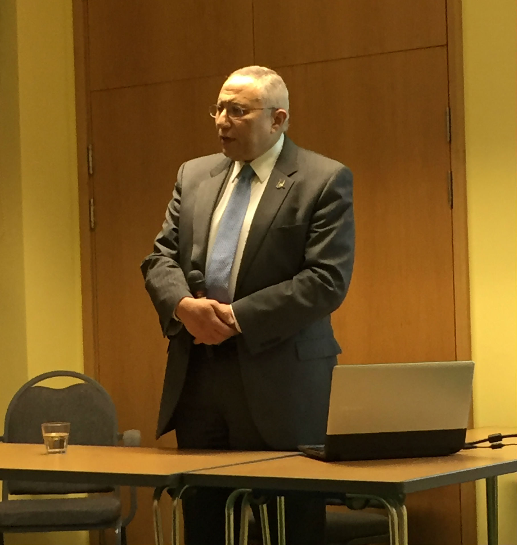 Dr Mohamed Ashmawey